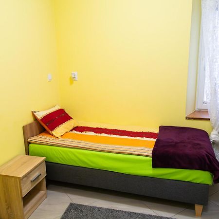 Apartament Przy Rynku Ostrowiec Świętokrzyski Exterior foto