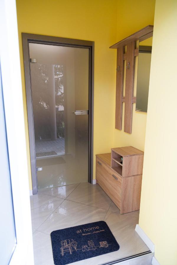 Apartament Przy Rynku Ostrowiec Świętokrzyski Exterior foto